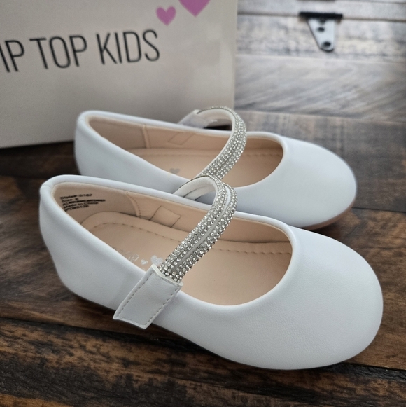 Tip Top Kids Girls MaryJane White Shoe with Rhinestone Strap. Style S187. Size 6 - Picture 3 of 7